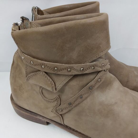 Free People Alamosa Taupe Brown Leather Ankle Zip Booties Women Size 40 US 9 9.5 - Picture 2 of 10
